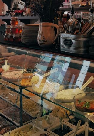 Wally’s Delicatessen